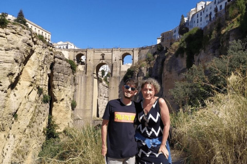 Private Transfer From Sevilla to Granada Stopping in Ronda - Pickup Location and Travel Time