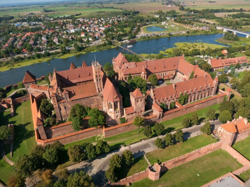 Private Transportation to the Malbork Castle From Gdansk - Experience at Malbork Castle