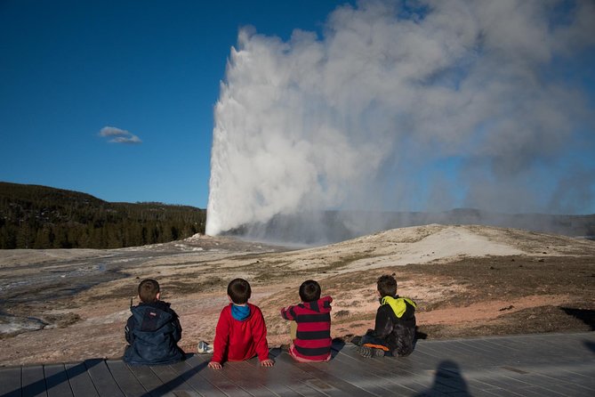 Private Yellowstone Old Faithful and Lower Loop Tour - Scenic Attractions Along the Route