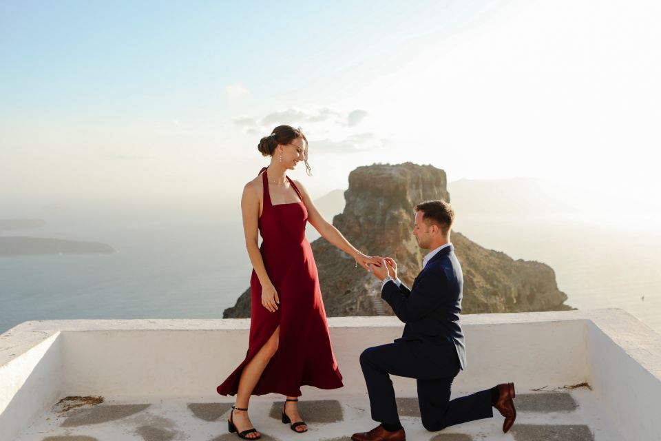 Proposal Photographer in Santorini - Experience Tailored for You