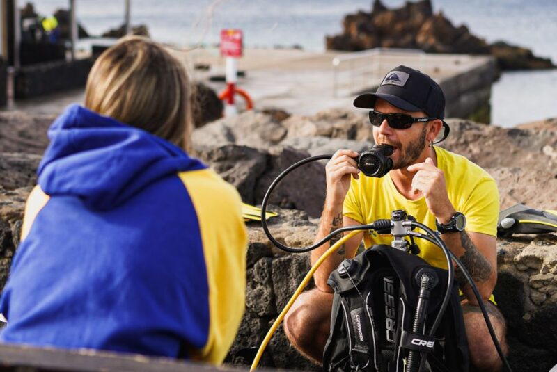 Puerto Del Carmen: Try Scuba Diving With 1 Dive - Safety and Instruction Overview