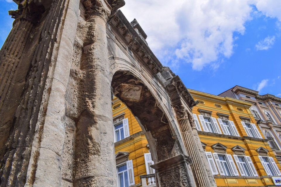 Pula: Private Walking Tour - Cultural Experience