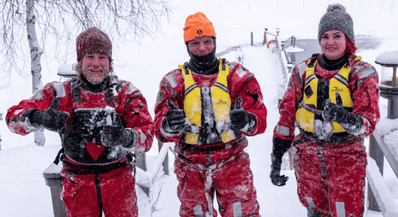 Pyhätunturi: Ice Floating & Sauna Experience - Participant Guidelines