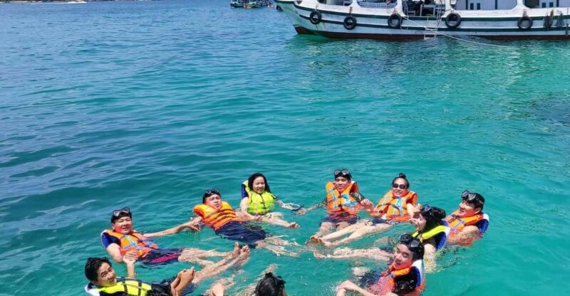 RedRiverTour-Discovery 3 Islets, Snorkeling &Fishing By Boat - Lunch Menu