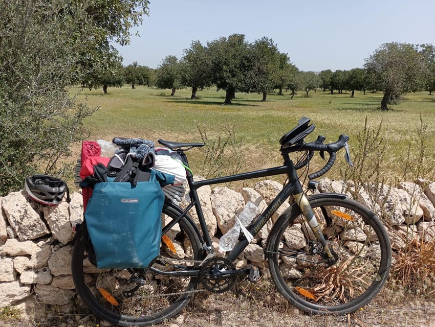 Rent a Gravel Bike in Palermo - Included Equipment