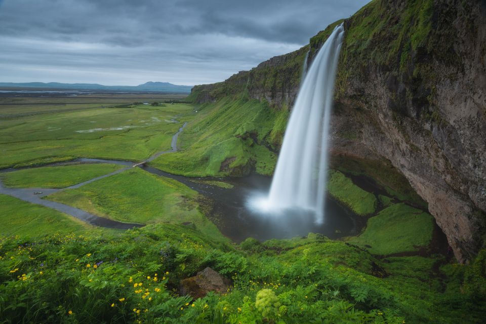 Reykjavik: 4-Day Iceland Northern Lights Tour With Lodging - Accommodation Details