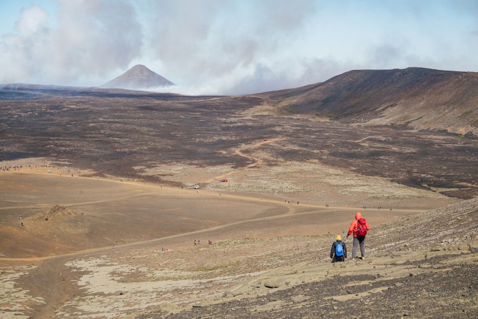 Reykjavik: Guided Tour to Volcano and Reykjanes Geopark - Transportation and Inclusions