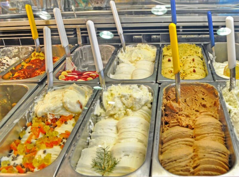 Rome: Campo Dè Fiori and Ghetto Street Food Small Group Tour - Guided Tour Highlights