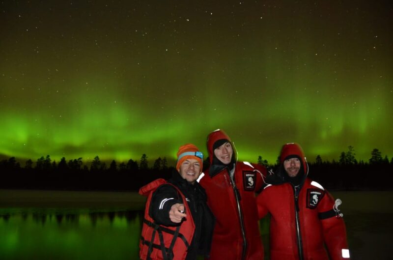Rovaniemi: Aurora Borealis Autumn Lake Floating Experience - Highlights of the Floating Experience