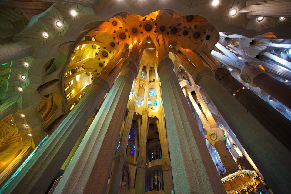 Sagrada Familia and Sailing Experience - Inclusions and Experience