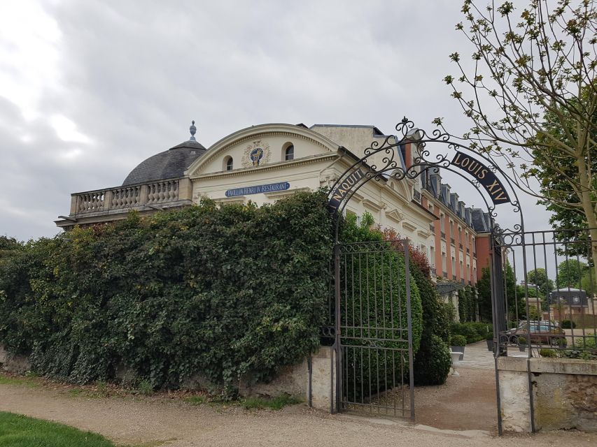 Saint-Germain-En-Laye: History, Forest, Paris View, Picnic! - Scenic Highlights