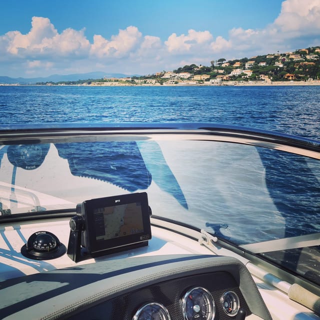 Sainte-Maxime: Gulf of Saint Tropez Private Boat Tour - Inclusions and Amenities