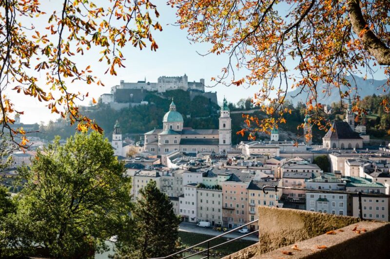 Salzburg: 2-Hour Guided Walking Tour With a Photographer - Photography Services Included