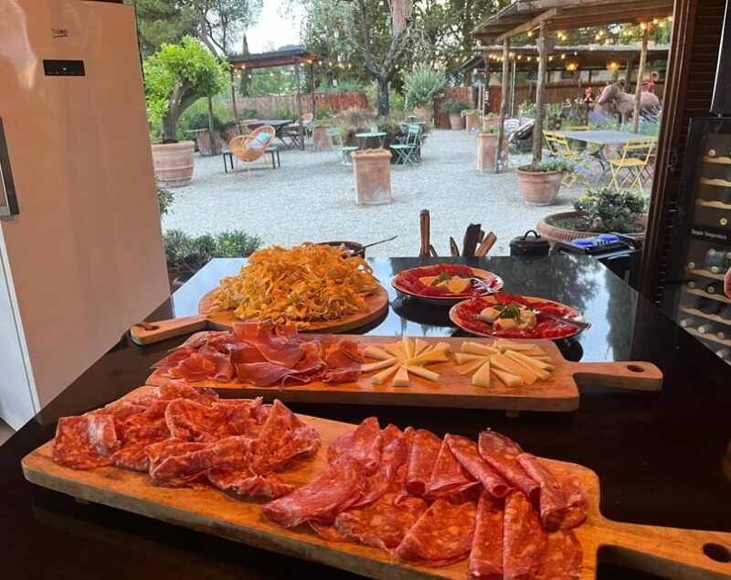San Gimignano: Home Restaurant Luxury Dinner With Wine - Wine and Beverages