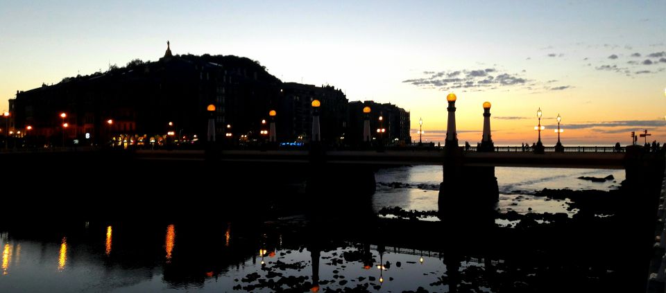 San Sebastian: Private Walking Tour W/ Panoramic Views - Experience Features