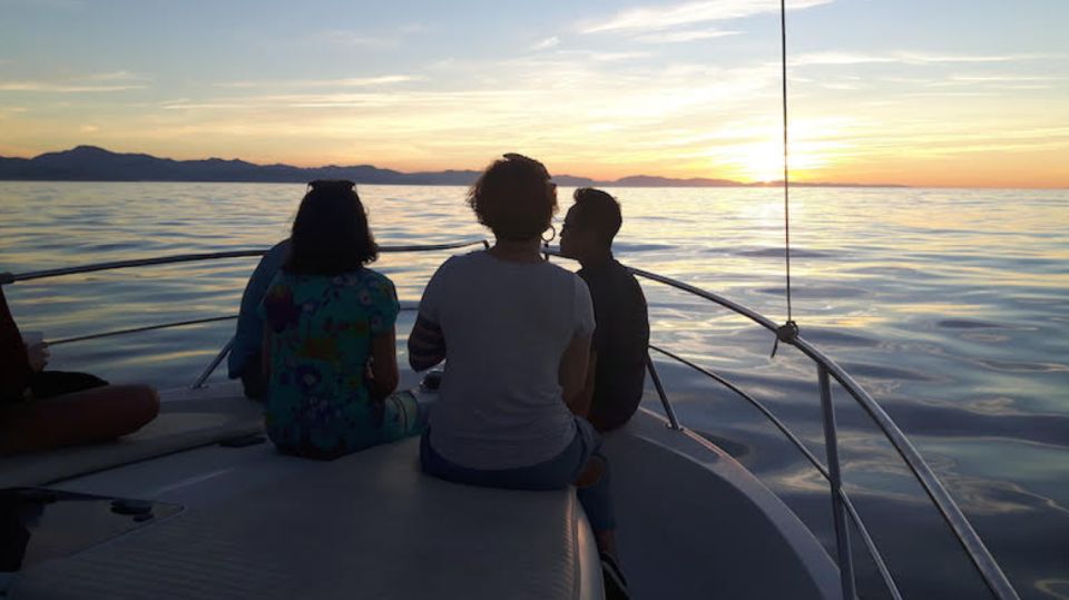 San Sebastian: Sunset on a Yacht - Experience Highlights