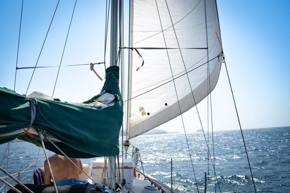 Santa Marta: Sunset Cruise Around the Bay - Whats Included in the Experience