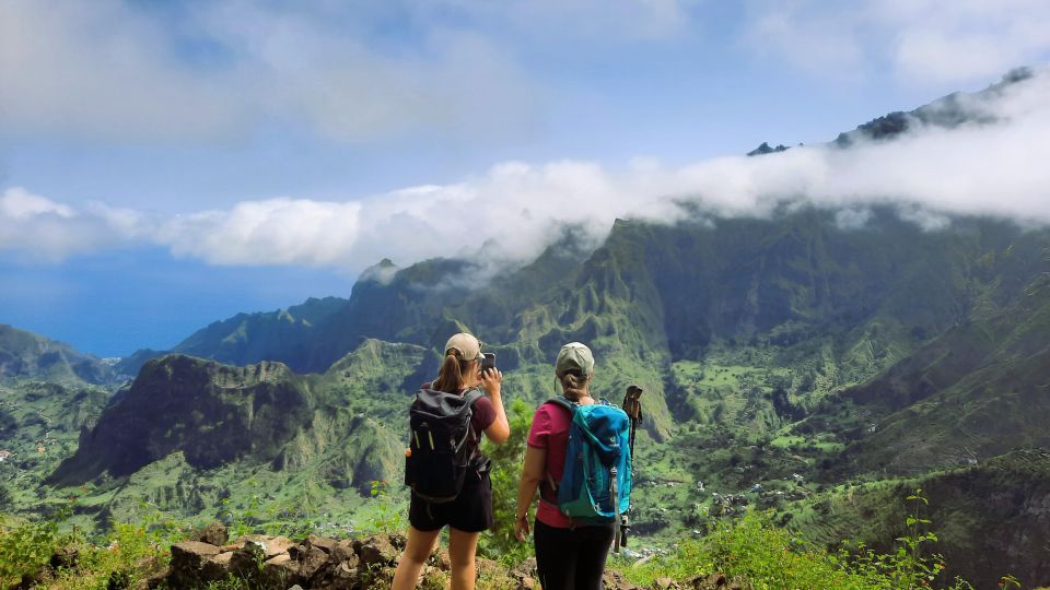 Santo Antão: Hiking Cova Volcano Crater to Ribeira Paul - Hiking Experience