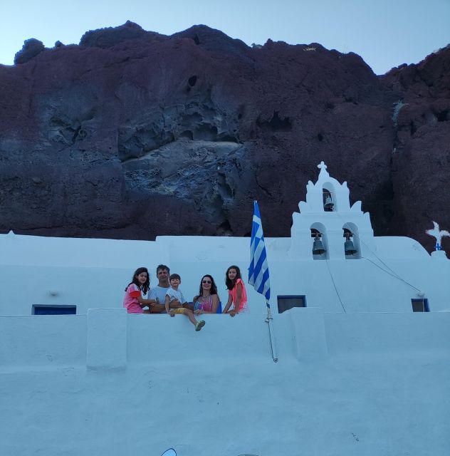 Santorini: Private Sightseeing Tour With Local Guide - Pickup and Transportation