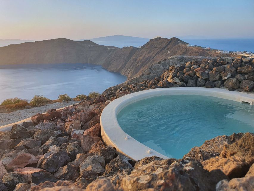 Santorini: Volcanic Hot-Tub Experience With Caldera Views - Romantic Features