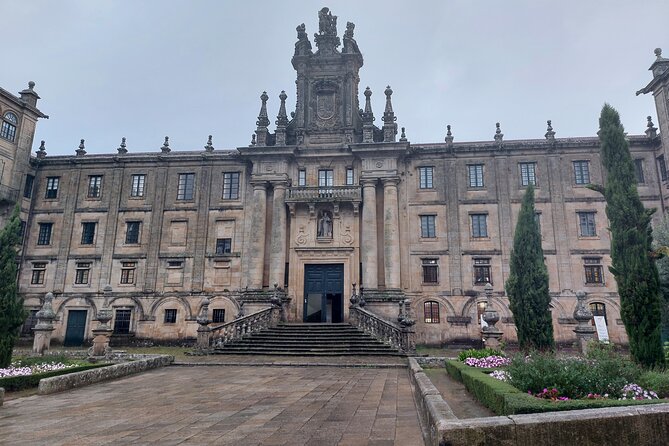 Secrets of Compostela Private Tour - Porta Faxeira Gateway