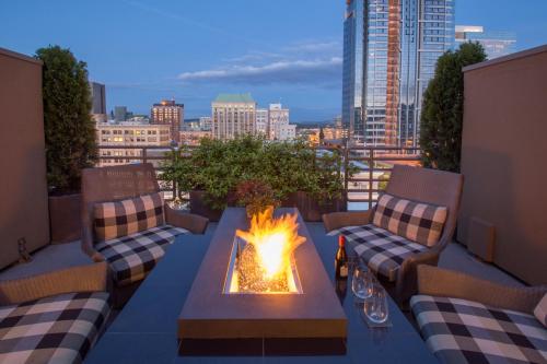 Sentinel Hotel - Dining Options Available