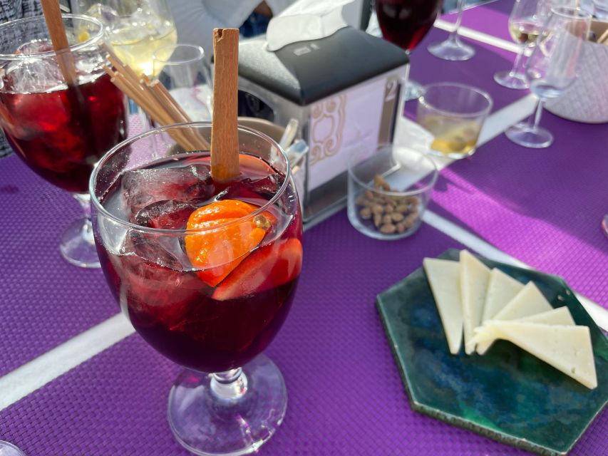 Seville: Rooftop Tapas and Sangria Tasting - Location and Ambience