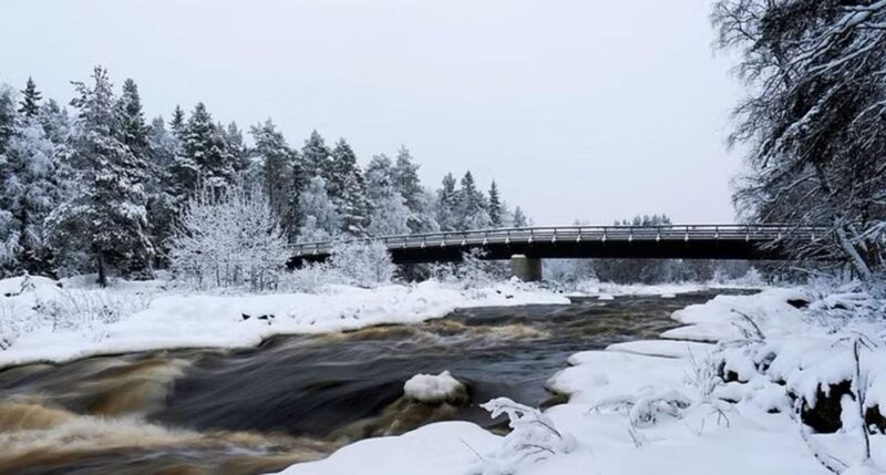 Short Hiking & Santa Claus Village Combo Tour - Pickup and Transportation Options