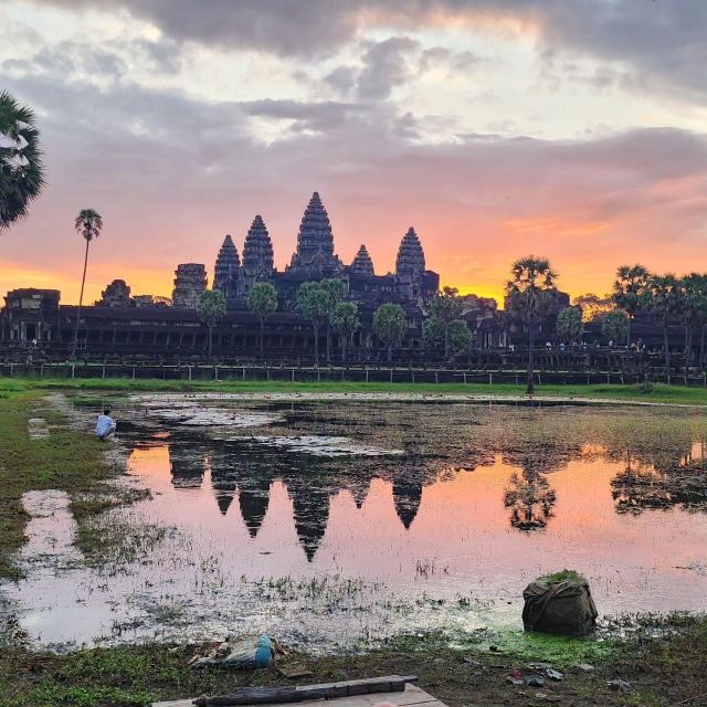 Siem Reap: Angkor 1 Day Guided Tour in Spanish With Sunrise - Transportation Options