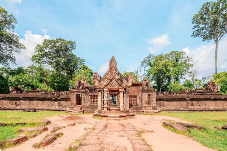 Siem Reap: Big Tour With Banteay Srei Temple by Mini Van - Tour Logistics