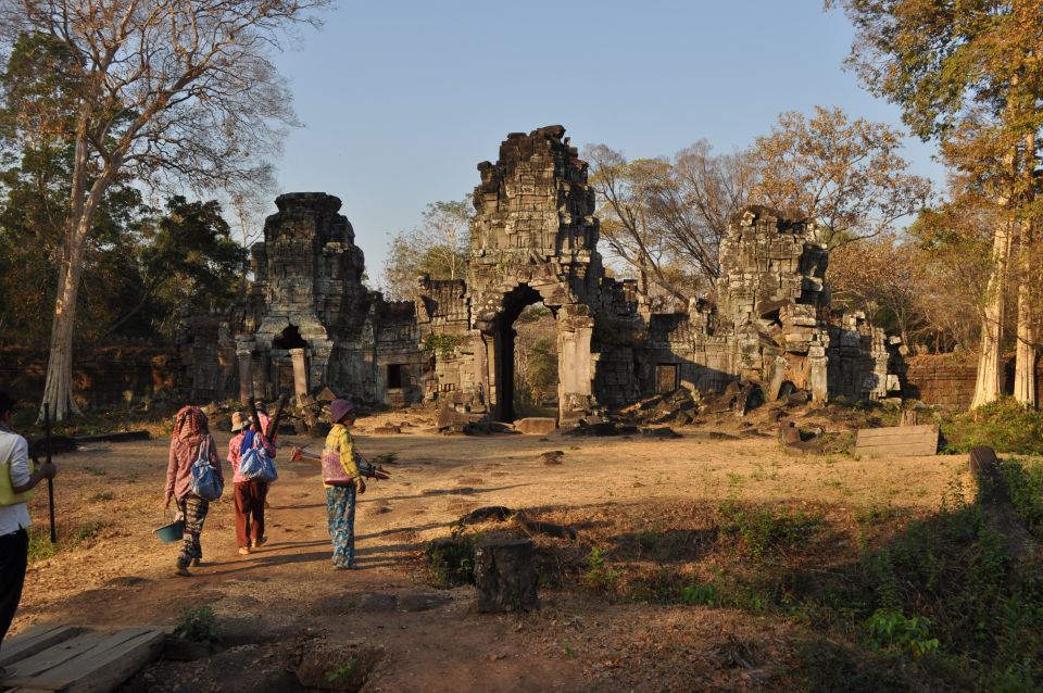 Siem Reap: Big Tour With Banteay Srei Temple by Only Car - Exploring Banteay Srei