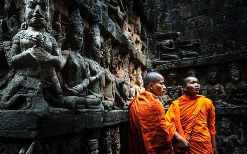 Siem Reap: Full-Day Explore Angkor Temples and Sunset Tour - Experience and Features