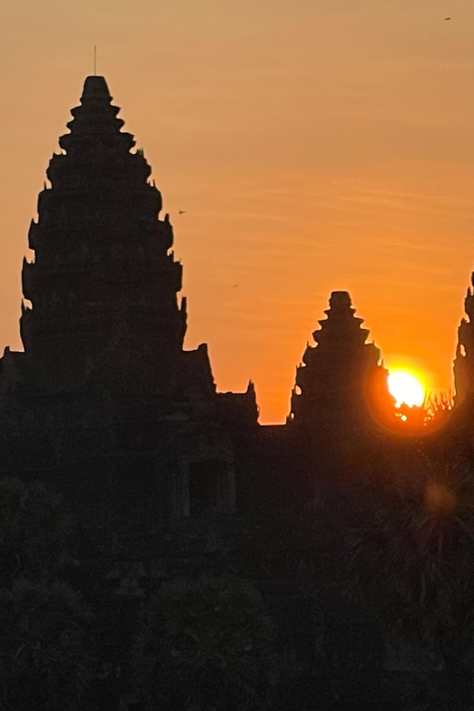 Siem Reap: Private Angkor Wat Sunrise Experience - Important Information