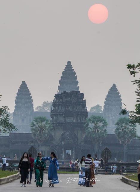 Siem Reap Unfoggetable Temple Tour 2-Day With Sunrise/Sunset - Day 1: Sunrise at Angkor Wat