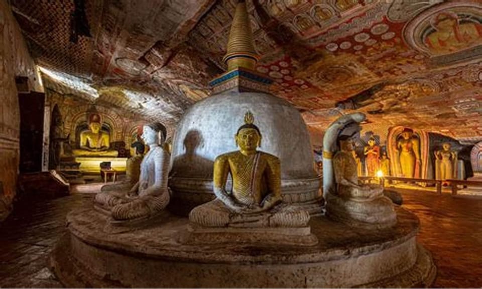 Sigiriya: Dambulla Cave Temple Day Tour From Pasikudah - Sigiriya Lion Rock