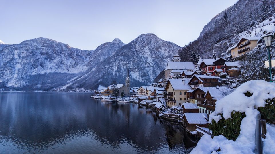 Special Christmas Tour Around Hallstatt - Experience the Festive Atmosphere