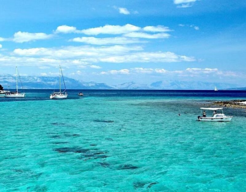 Split: Blue Lagoon Boat Trip With Lunch, Wine and Snorkeling - Departure and Itinerary