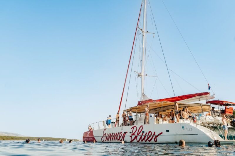 Split: Full-Day Catamaran Cruise to Hvar & Pakleni Islands - Onboard Experience
