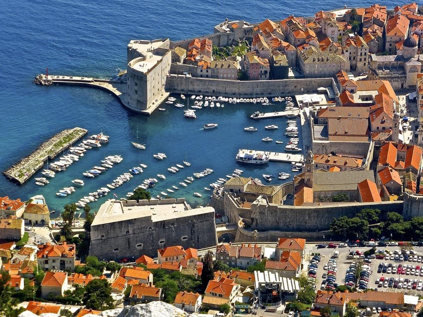 Split/Trogir: Private Luxury Transfer to Dubrovnik City - Experience During the Journey