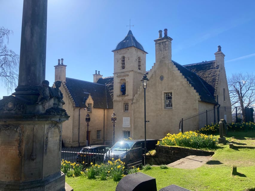 Stirling Castle and the Old Town: Private Walking Tour - Itinerary Details