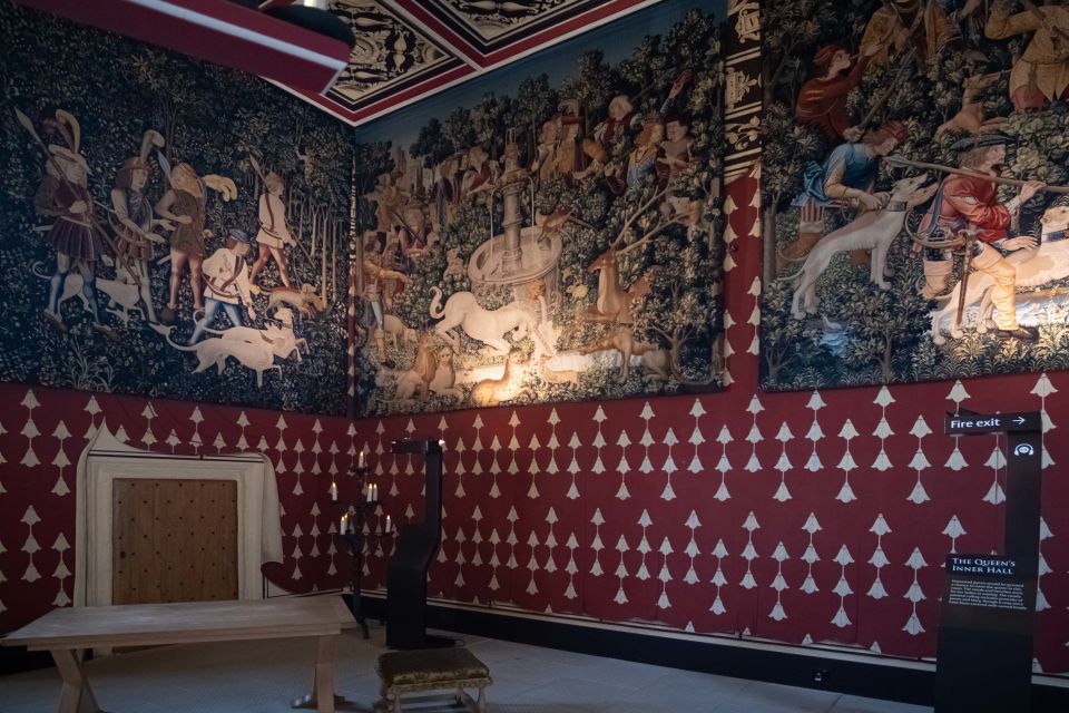 Stirling Castle: Skip-the-Line Guided Tour in Spanish - Highlights of the Experience