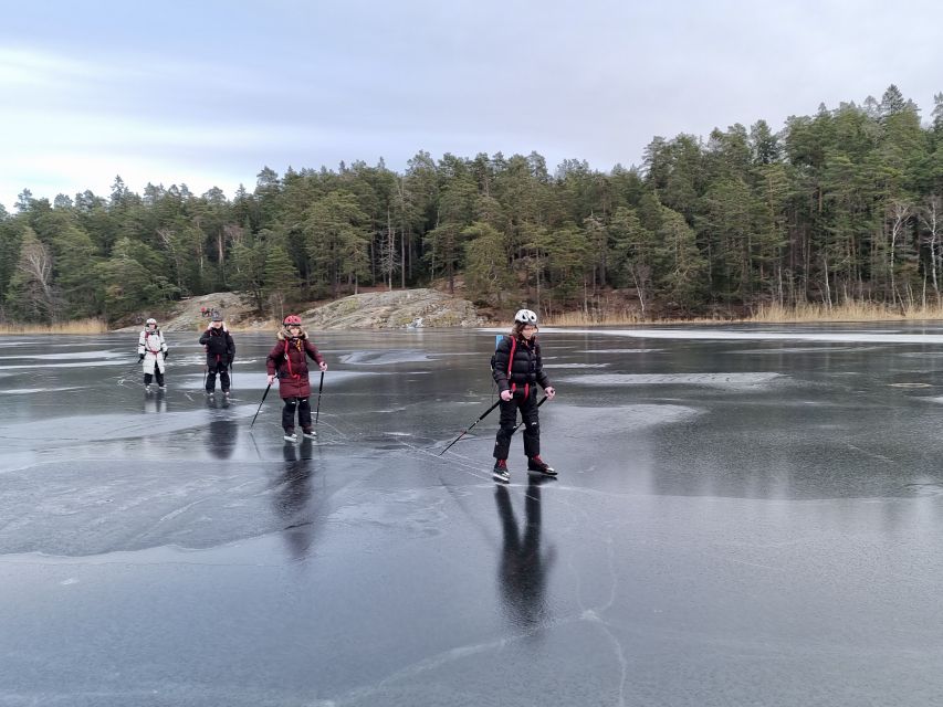 Stockholm: Family Friendly Private Ice Skating Tour & Lunch - Safety and Equipment