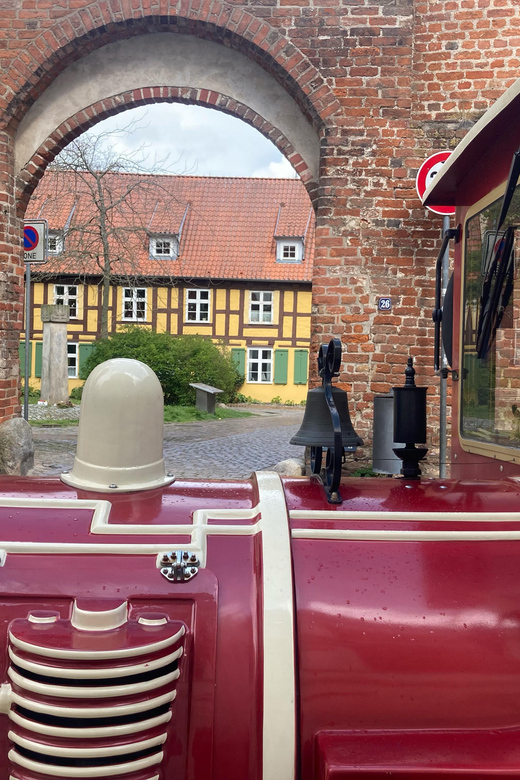 Stralsund: City Tour Through the Historic Old Town - Tour Highlights