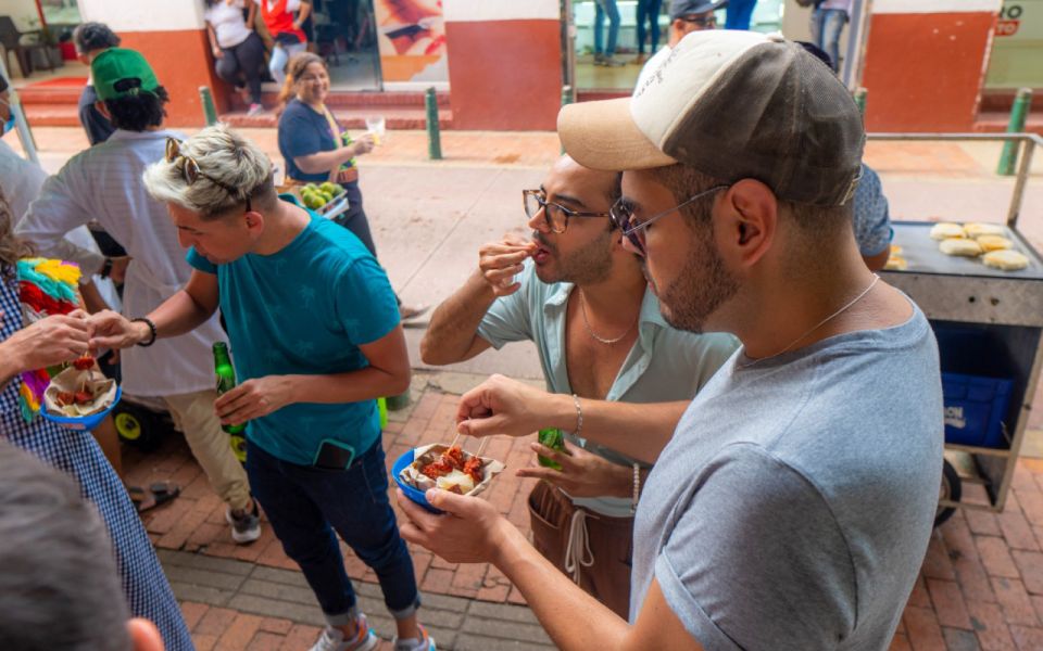 Street Food: Authentic Flavors of the Street - Must-Try Dishes