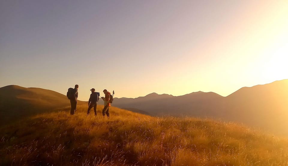 Sunrise in Castelluccio, Above the Clouds - Requirements and Recommendations