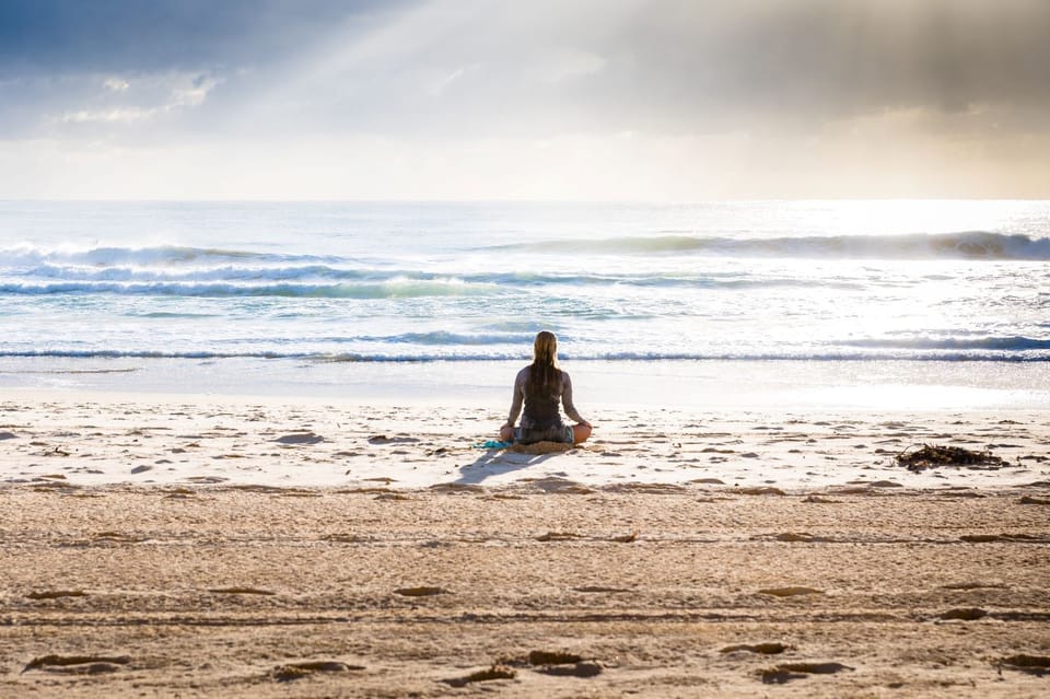 Sylt: Beach Vinyasa Yoga Group Course - Outdoor Yoga Practice