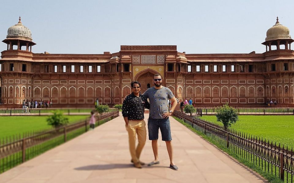 Taj Mahal & Agra Fort Private Tour With Lunch in 5* Hotel - Dining in Luxury