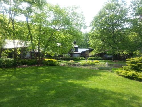 The Inn at White Oak - Facilities and Amenities