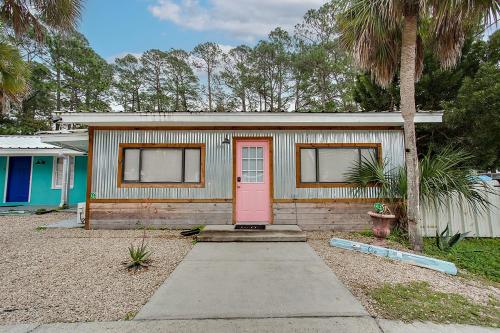 The Panacea Motel - Accommodations and Room Types