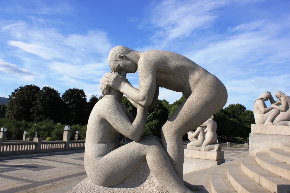 The Vigeland Park in Oslo: Insta-Perfect Walk With a Local - Whats Included in Your Booking